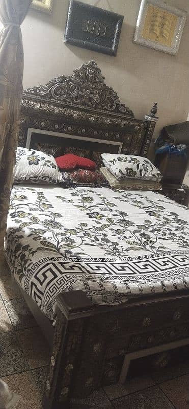 bed dressing showcase side tables 2