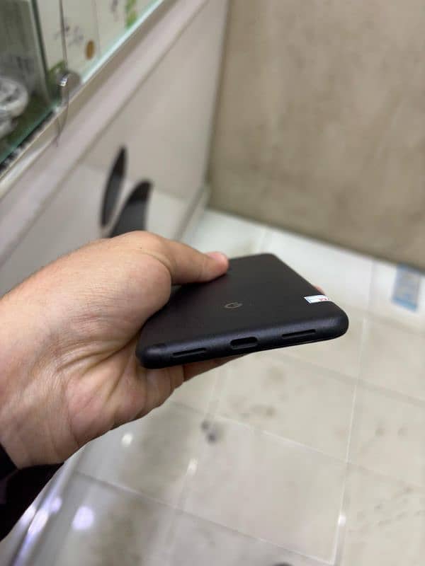 Google pixel 5 4