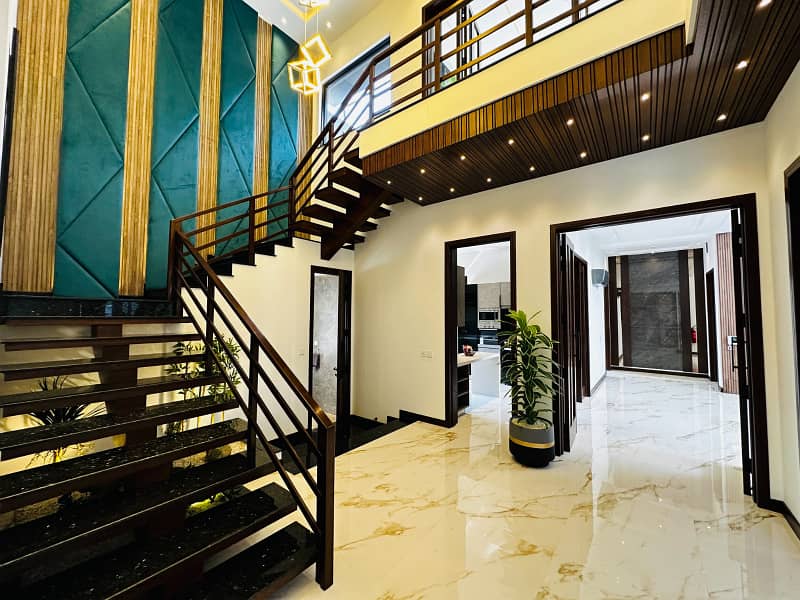1 Kanal Beautiful Unique Modern Designed House With Luxury In DHA Phase 6 3