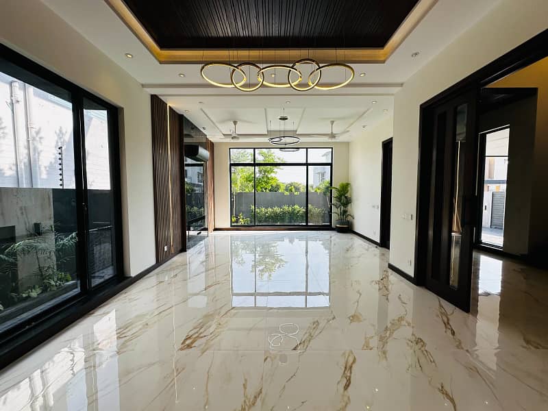 1 Kanal Beautiful Unique Modern Designed House With Luxury In DHA Phase 6 5