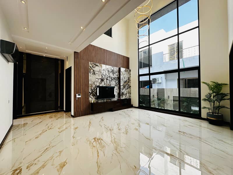 1 Kanal Beautiful Unique Modern Designed House With Luxury In DHA Phase 6 7