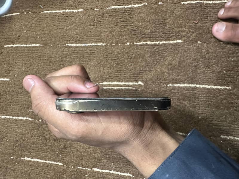 I phone 12 pro max pta 15