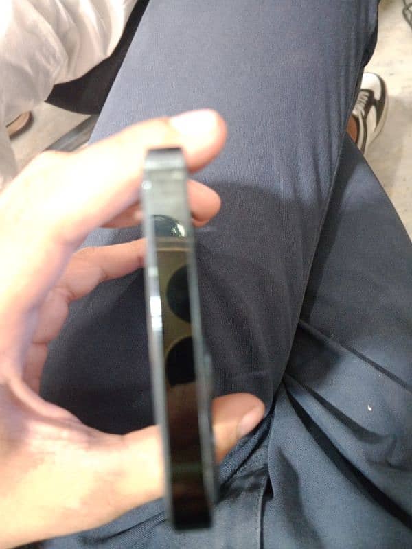 iphone 12 pro 2