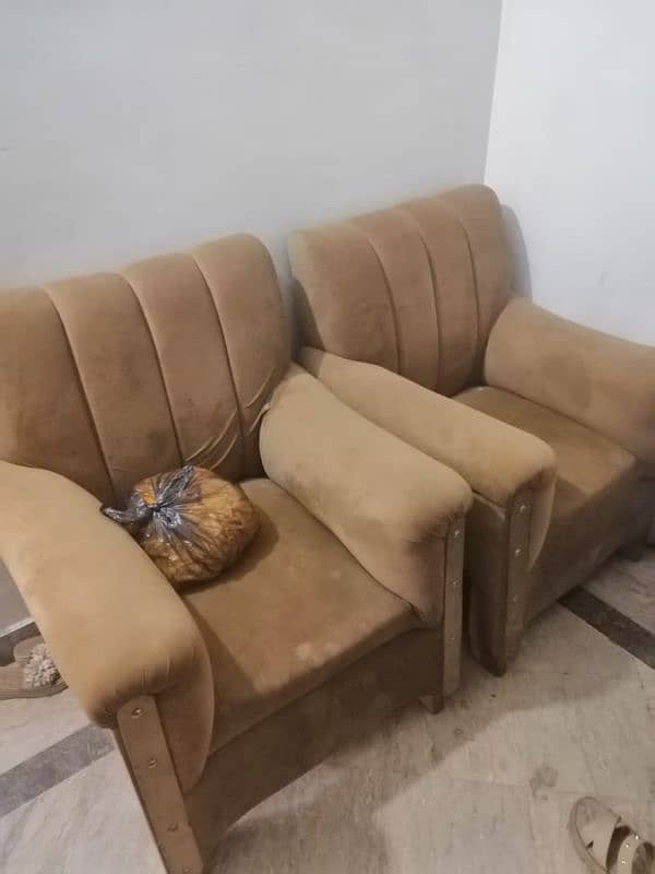 Golden Colour 5 seaters sofa set 4