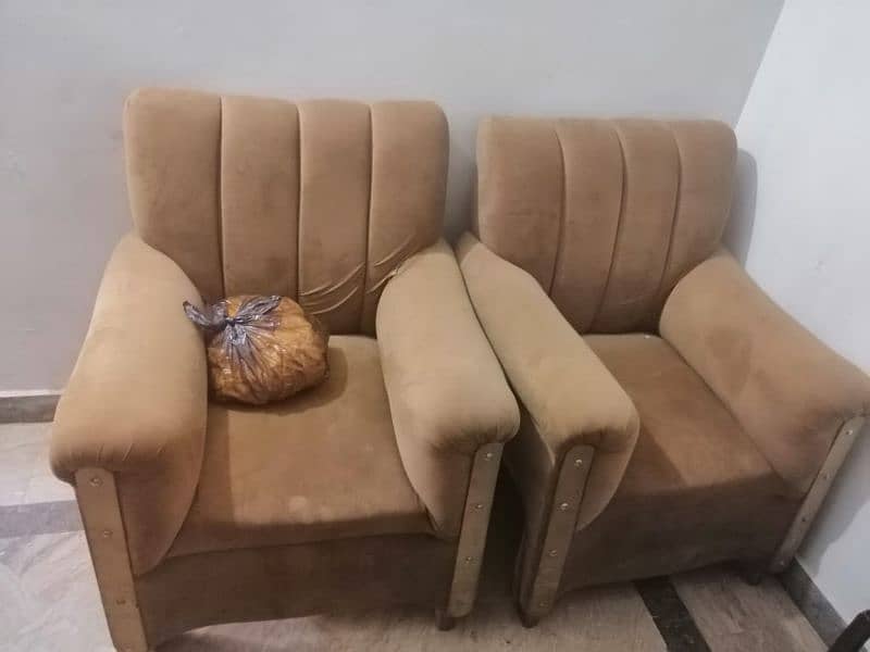 Golden Colour 5 seaters sofa set 6