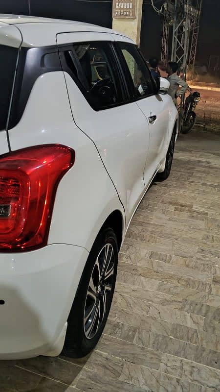 Suzuki Swift 2023 4
