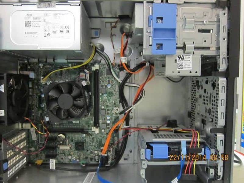 Gaming-PC (Xeon i7-4th Gen) + GPU (4GB GDDR5 128-Bit) M2000 2