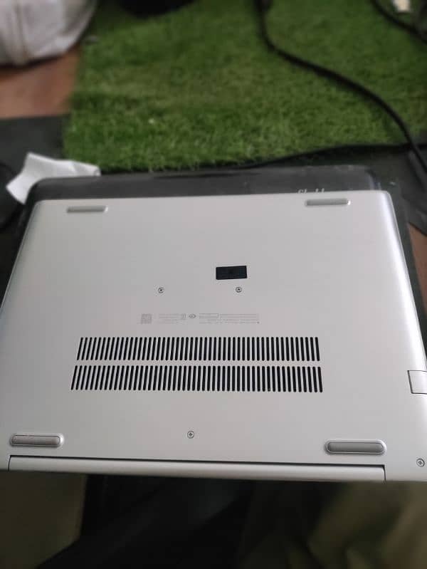 HP laptop core i 8th porbook 7