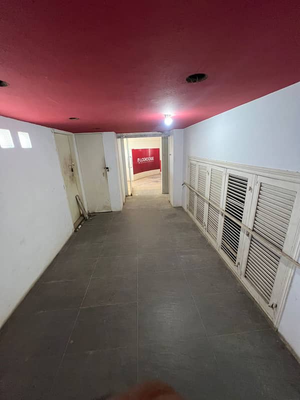 Shahra-E-Faisal Office For Rent Sized 4800 Square Feet 11