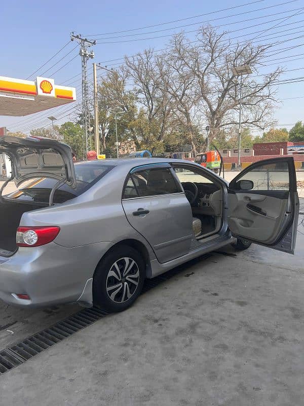 Toyota Corolla GLI 2011 4
