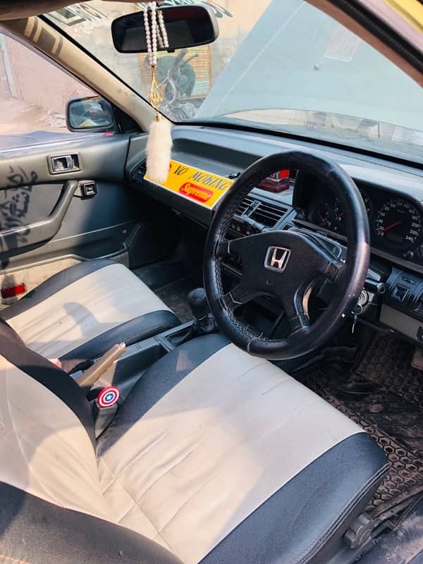 Honda Accord 1990 4