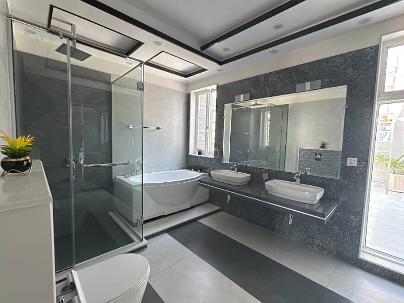 Near to Carrefour 1 Kanal Most Beautiful Luxury Bungalow for Sale 19