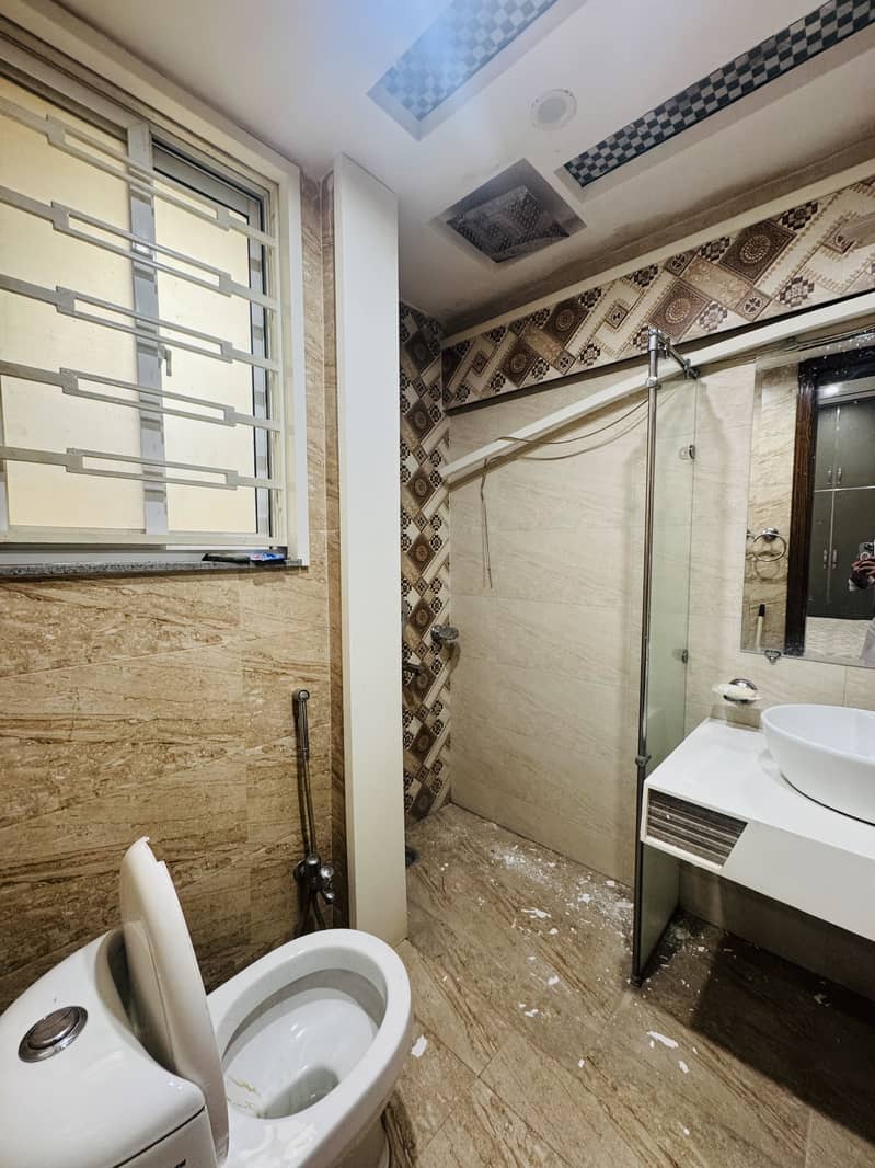 Buy A 10 Marla House For Sale In Green City 13