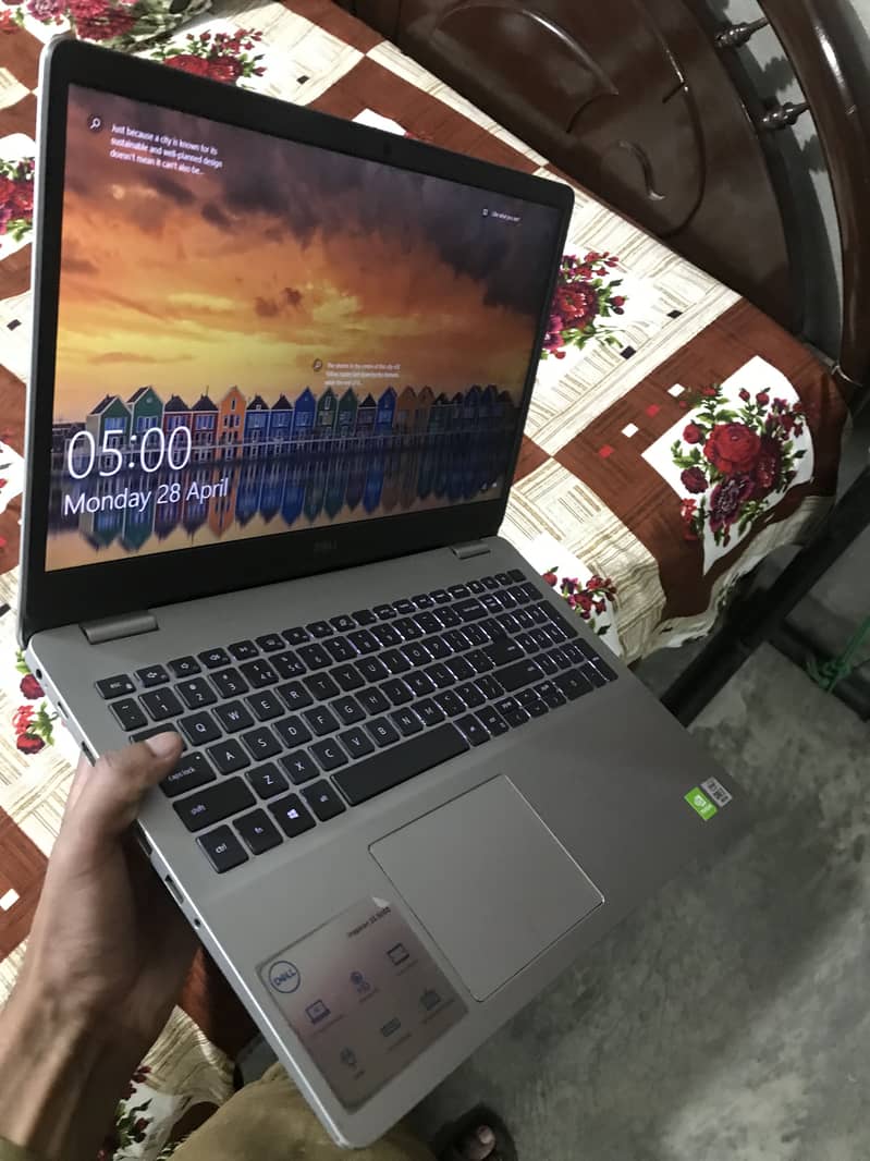 Dell inspiron 5593 Core i7, 10th Generation 6