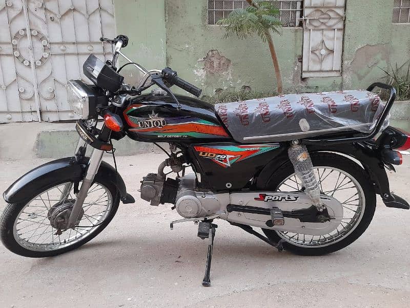 Unique 22 Model Karachi Number 5