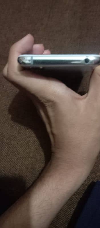 aqus r2 PUBG 60 fps 10/10 6