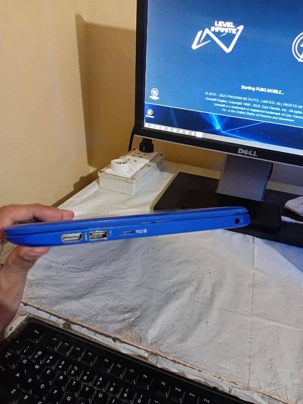 HP liTebook 4