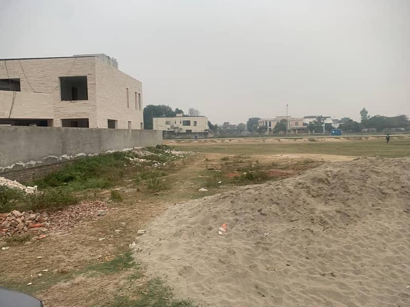 5 Marla Plot for sale In Paragon City 2