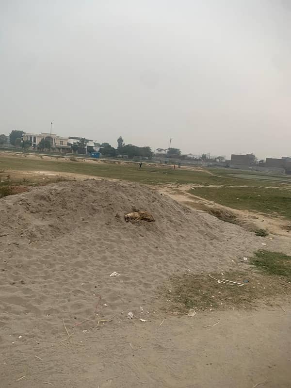 5 Marla Plot for sale In Paragon City 3