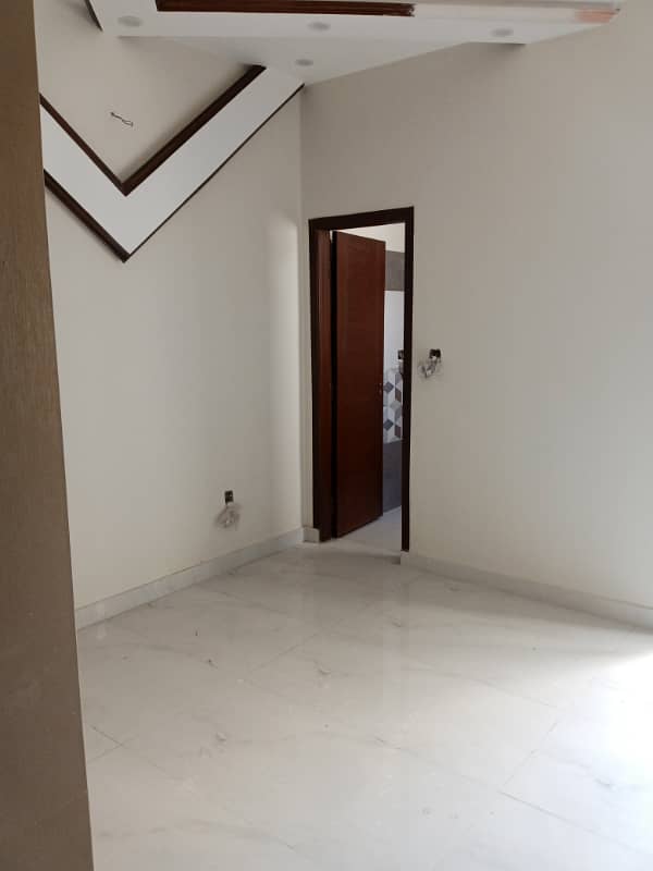 4 Marla Brand new 1st entry (Smart town) also with gas connection 0