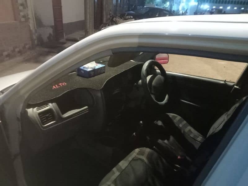 Suzuki Alto2010, white, genuine 100%, smells like new car 13