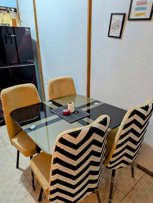 Dining Table set - 4chairs 0