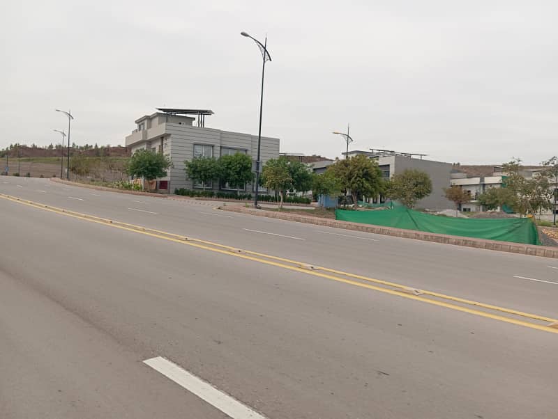 10 Marla Possessionable Plot for Sale in Sector J, Bahria Enclave Islamabad 0