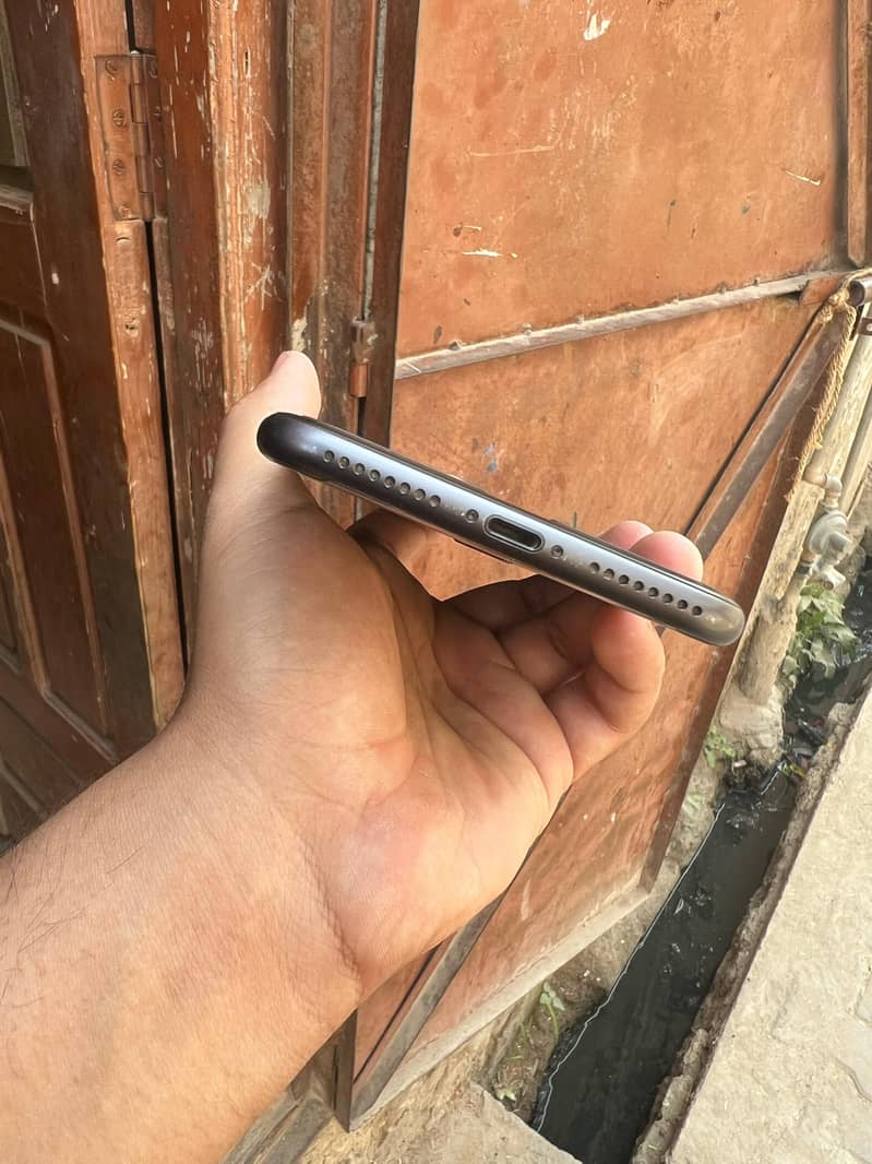 iPhone 8plus 3