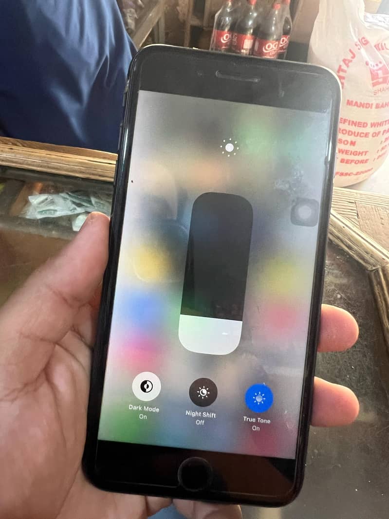iPhone 8plus 4