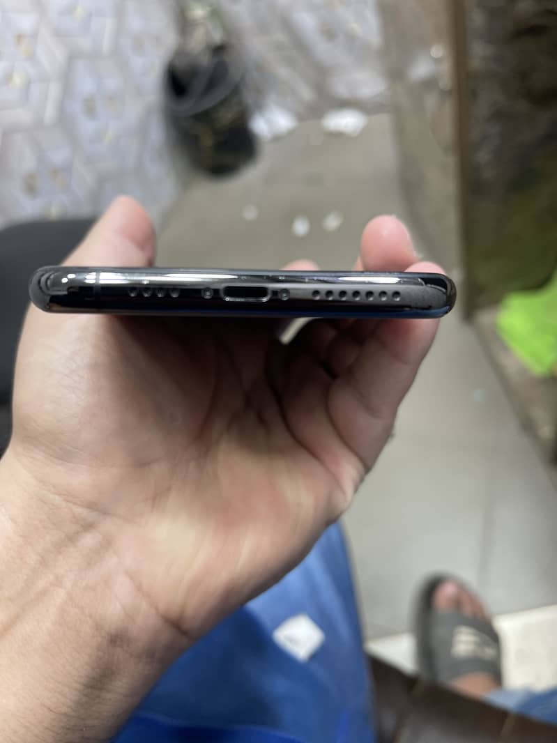 Iphone 11 pro max 256gb factory Unlock 5