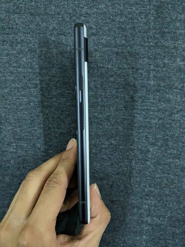 google pixel 6a condition 10/10 water pack 6/128 1