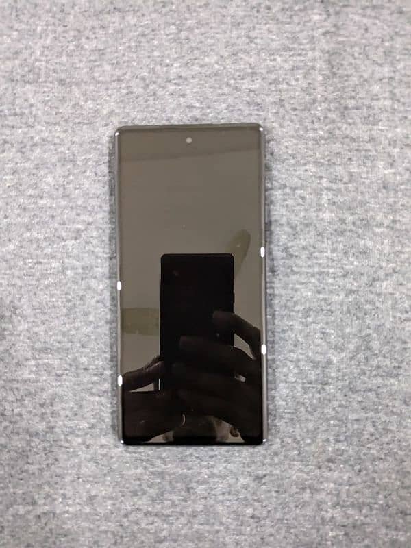 google pixel 6a condition 10/10 water pack 6/128 2