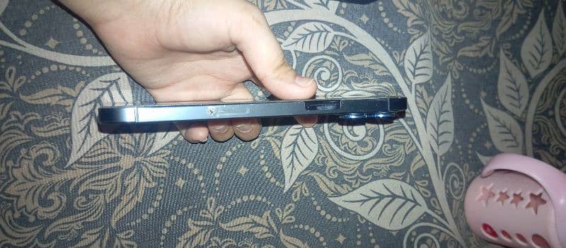 iPhone 12pro max 1