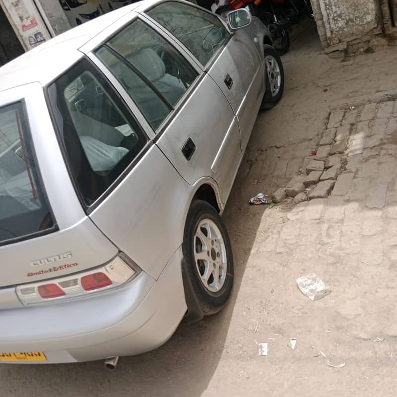 Suzuki Cultus 2016 ( limited edition ) 3