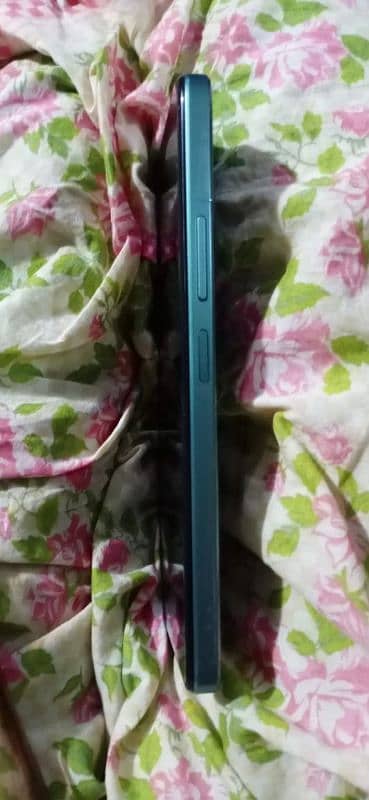 Redmi A3 128 gb 4