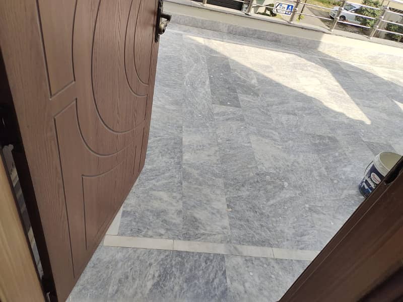 8 MARLA UPPER PORTION AVAILABLE FOR RENT IN DHA RAHBER 11 8