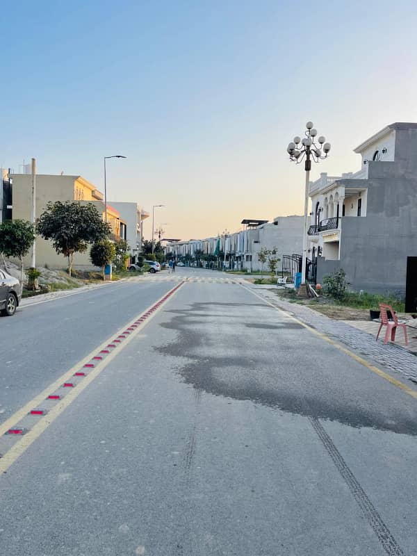 5 MARLA SPANISH HOUSE AVAILABLE FIOR SALE 4