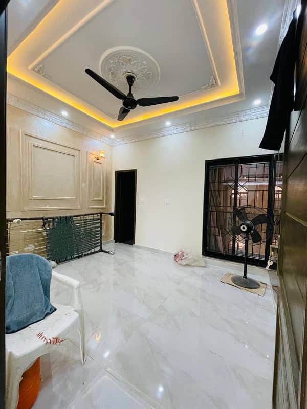 5 MARLA SPANISH HOUSE AVAILABLE FIOR SALE 13