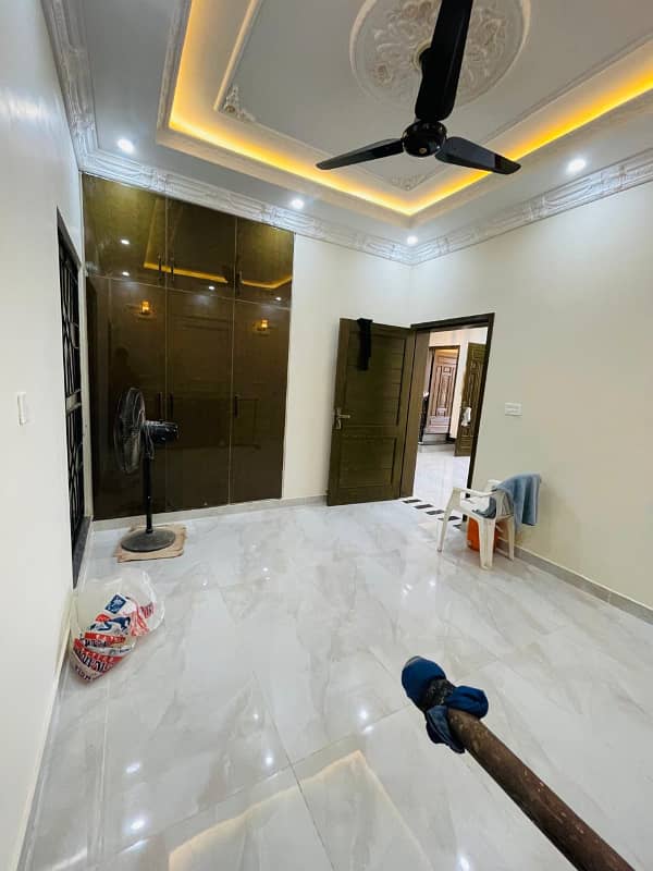 5 MARLA SPANISH HOUSE AVAILABLE FIOR SALE 15