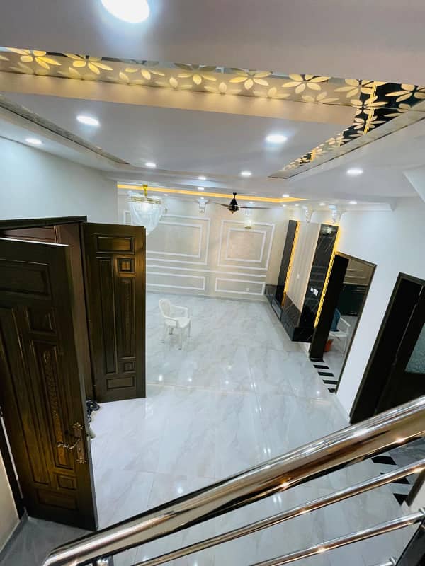 5 MARLA SPANISH HOUSE AVAILABLE FIOR SALE 17