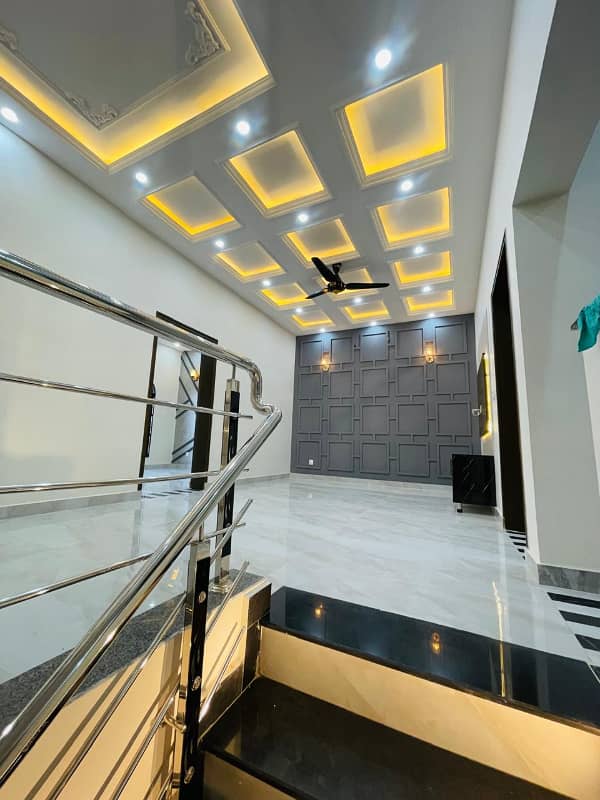 5 MARLA SPANISH HOUSE AVAILABLE FIOR SALE 18