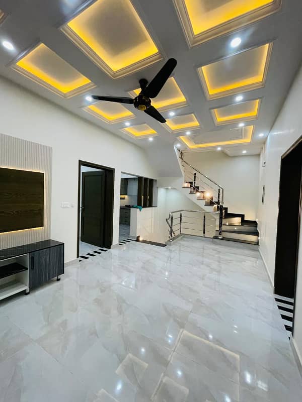 5 MARLA SPANISH HOUSE AVAILABLE FIOR SALE 20
