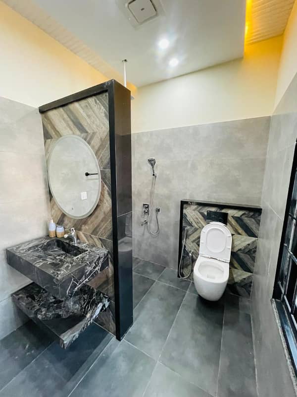 5 MARLA SPANISH HOUSE AVAILABLE FIOR SALE 27
