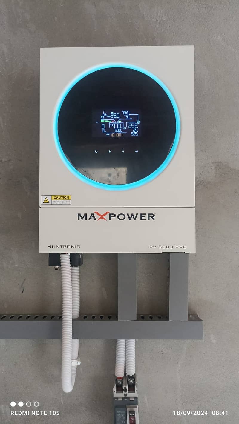 4KW Max Power Suntronic PV 5000 Solar Inverter condioion like new 0