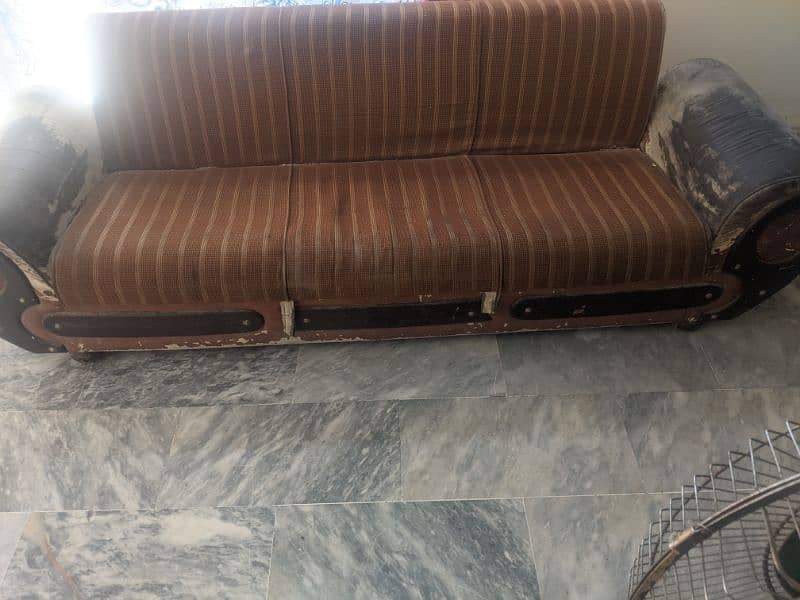 Original Price: ₹18,000  Final Price: ₹14,000 2