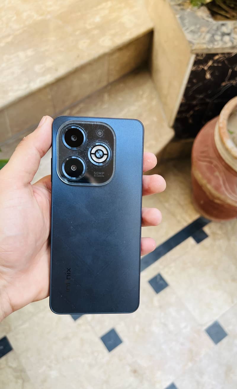 Infinix smart 8 plus (64) GB 0