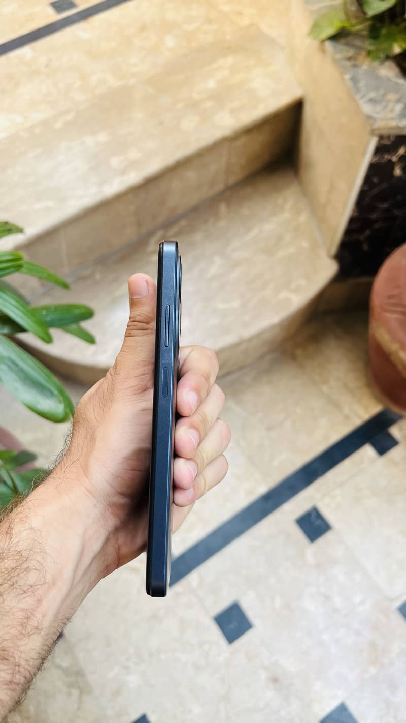 Infinix smart 8 plus (64) GB 3