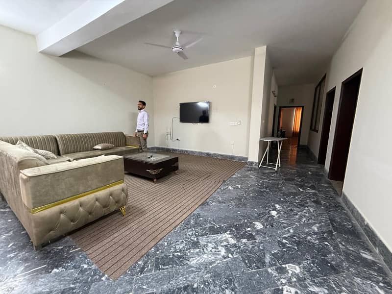 Fully Furnished 1 Kanal Upper Portion For Rent In H3 Johar Town Phase 2 Lahore Near Main Canal Road 10