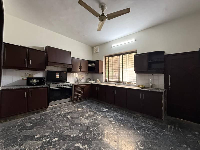 Fully Furnished 1 Kanal Upper Portion For Rent In H3 Johar Town Phase 2 Lahore Near Main Canal Road 14