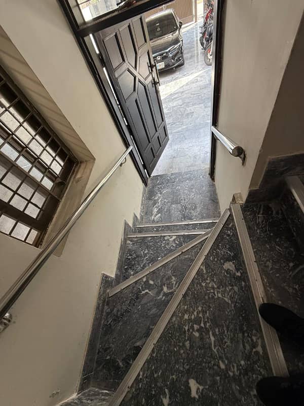 Fully Furnished 1 Kanal Upper Portion For Rent In H3 Johar Town Phase 2 Lahore Near Main Canal Road 23